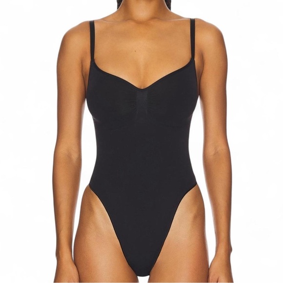 SKIMS Tops - *SOLD* 
DUPE Skims Black Thong Bodysuit